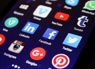 5 Bad Social Media Habits Itâ€™s Time to Break